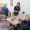 Vánoční zpívání a tvoření s jablky v Alzheimer Home v Chelčicích 